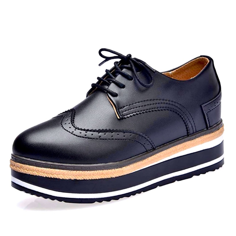 Brand new, never worn before women’s leather lace up platform oxfords.